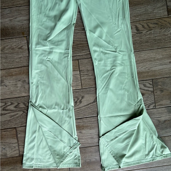 Fashion Nova Pilates Girl Active Flare Pant - Sage Size M - Picture 8 of 11